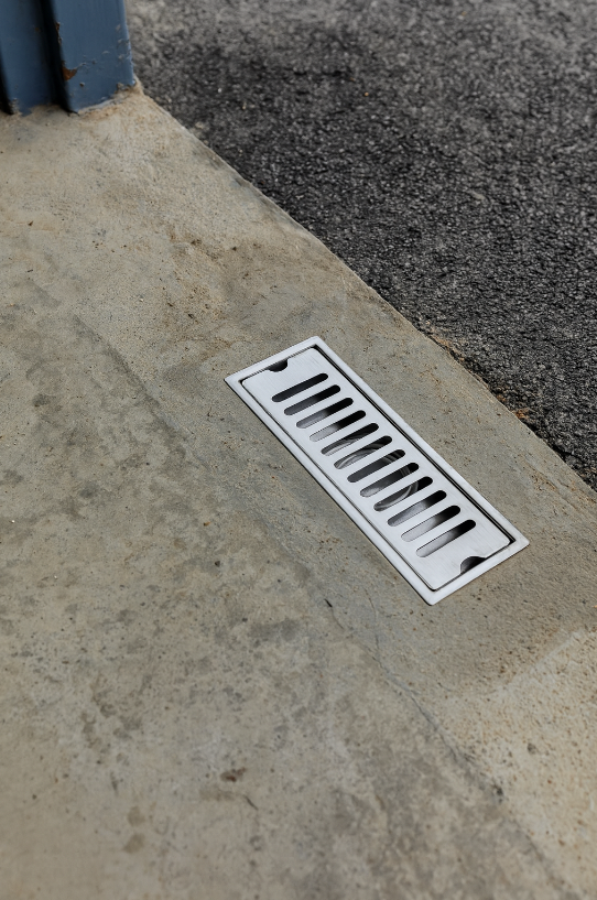 Stainless steel floor drain