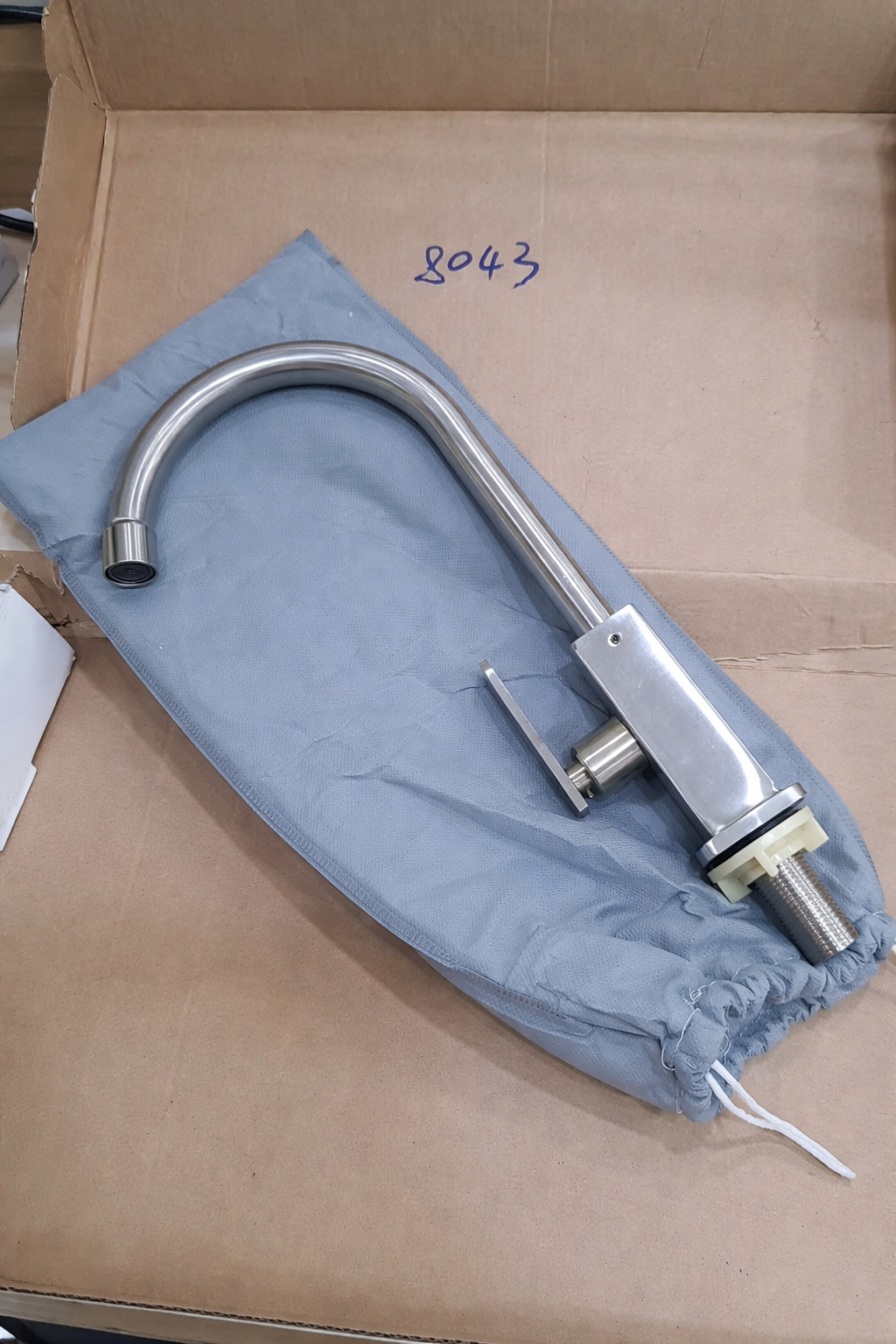 Stainless Steel Single Lever Kitchen Sink Faucet with Gooseneck Spout